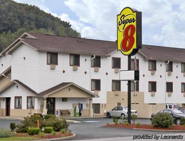 Super 8 Butler Hotel Exterior photo